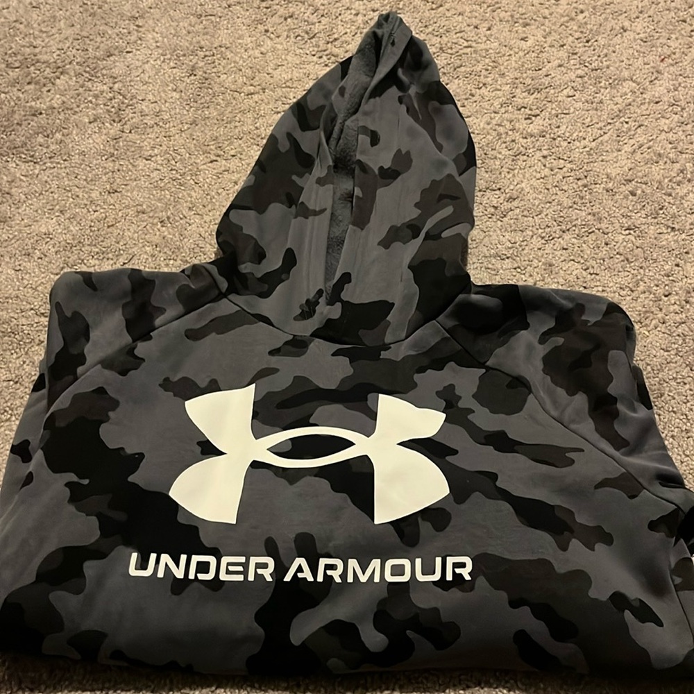 Boys UA hoodie